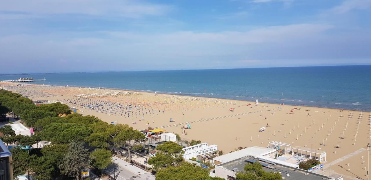 International Seaview Apartments Lignano Sabbiadoro Exterior foto